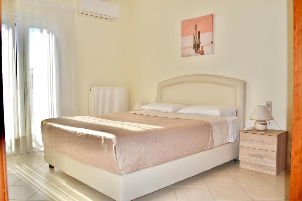 Giorgos Large Size Apartments -Family Friendly With Free Parking And Yard Views Iraklio Eksteriør bilde